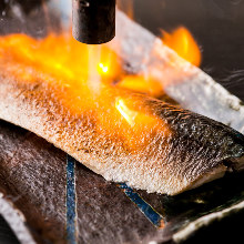 Seared marinated mackerel sashimi