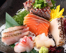 Assorted sashimi