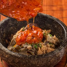 Hot stone rice bowl