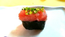 Minced tuna gunkan sushi rolls