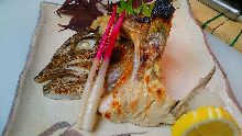 Grilled amberjack collar meat