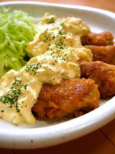 Fried chicken with vinegar and tartar sauce