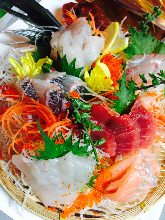 Assorted sashimi