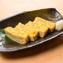 Japanese-style rolled omelet