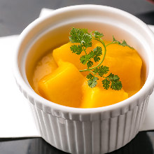 Mango pudding