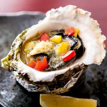 Grilled oysters with butter