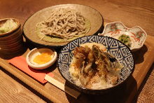 Tempura rice bowl and soba meal set