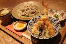 Tempura rice bowl and soba meal set