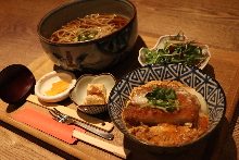 Pork cutlet rice bowl and buckwheat noodles meal