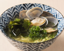 Manila clam ramen