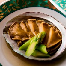 Tender stewed abalone