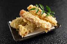 Seaweed-wrapped and fried fish paste tube