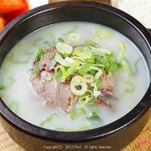 Gomtang soup