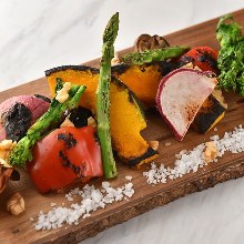 Grilled seasonal vegetables