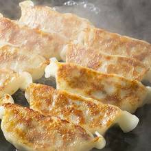 Grilled gyoza filled with cheese