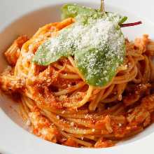 Creamy crab tomato pasta