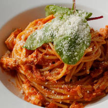 Creamy crab tomato pasta