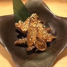 Fried sweet and salty burdock with sesame seeds