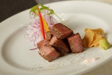 Wagyu beef sirloin steak 100g