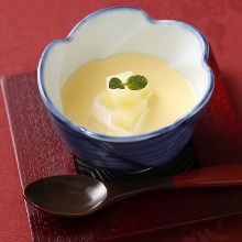 Mango pudding