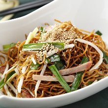 Yakisoba noodles