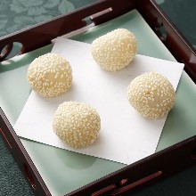 Sesame dumpling