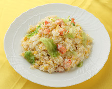 Crab and lettuce fried rice