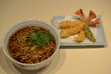 Buckwheat noodles with tempura