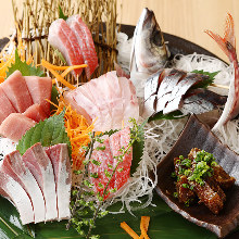 Assorted sashimi