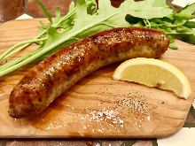 Dried tomato and herbs sausage