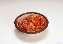 Kimchi of Chinese cabbage and cubed daikon radish