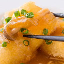 Deep-fried tofu in broth