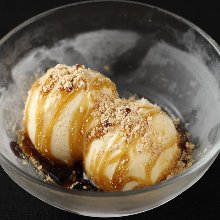 Kinako (roasted soy bean powder) ice cream with brown sugar syrup topping