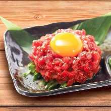 Horse meat tartare