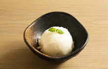 Sake lees ice cream