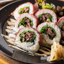 Roast beef sushi roll