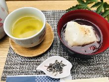 Zenzai (sweet red bean soup with toasted rice cake or chestnuts)