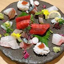 Assorted sashimi