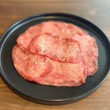 Assorted beef tongue