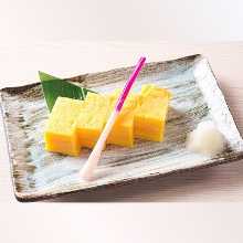 Japanese-style rolled omelet