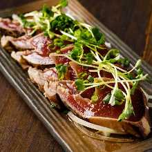 Seared skipjack tuna