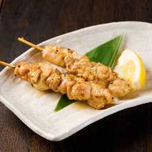 Grilled chicken thigh skewer