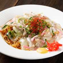 Sara Udon (fried noodles  with vegetable and various toppings)