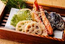 Snow crab andAssorted tempura of the season