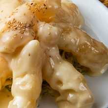 Fried shrimp dressed with mayonnaise