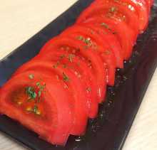 Sliced tomatoes