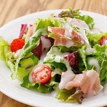 Raw ham salad