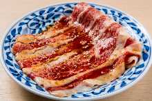 Thinly sliced kalbi Thinly sliced kalbi