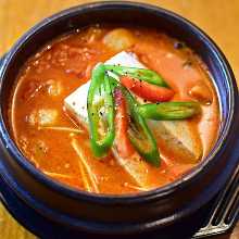 Kimchi-jjigae