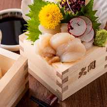 Scallop sashimi